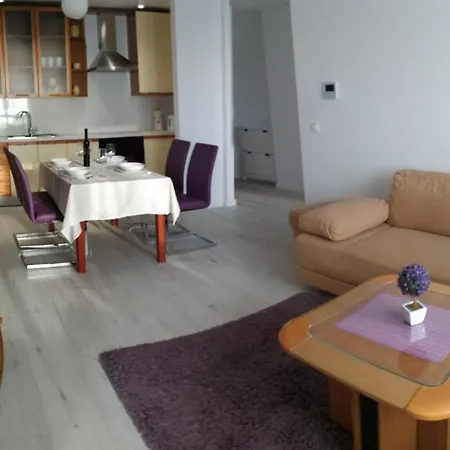 Daire Apartman Iva & Lara Makarska