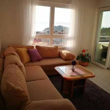 Apartman Iva & Lara * Makarska
